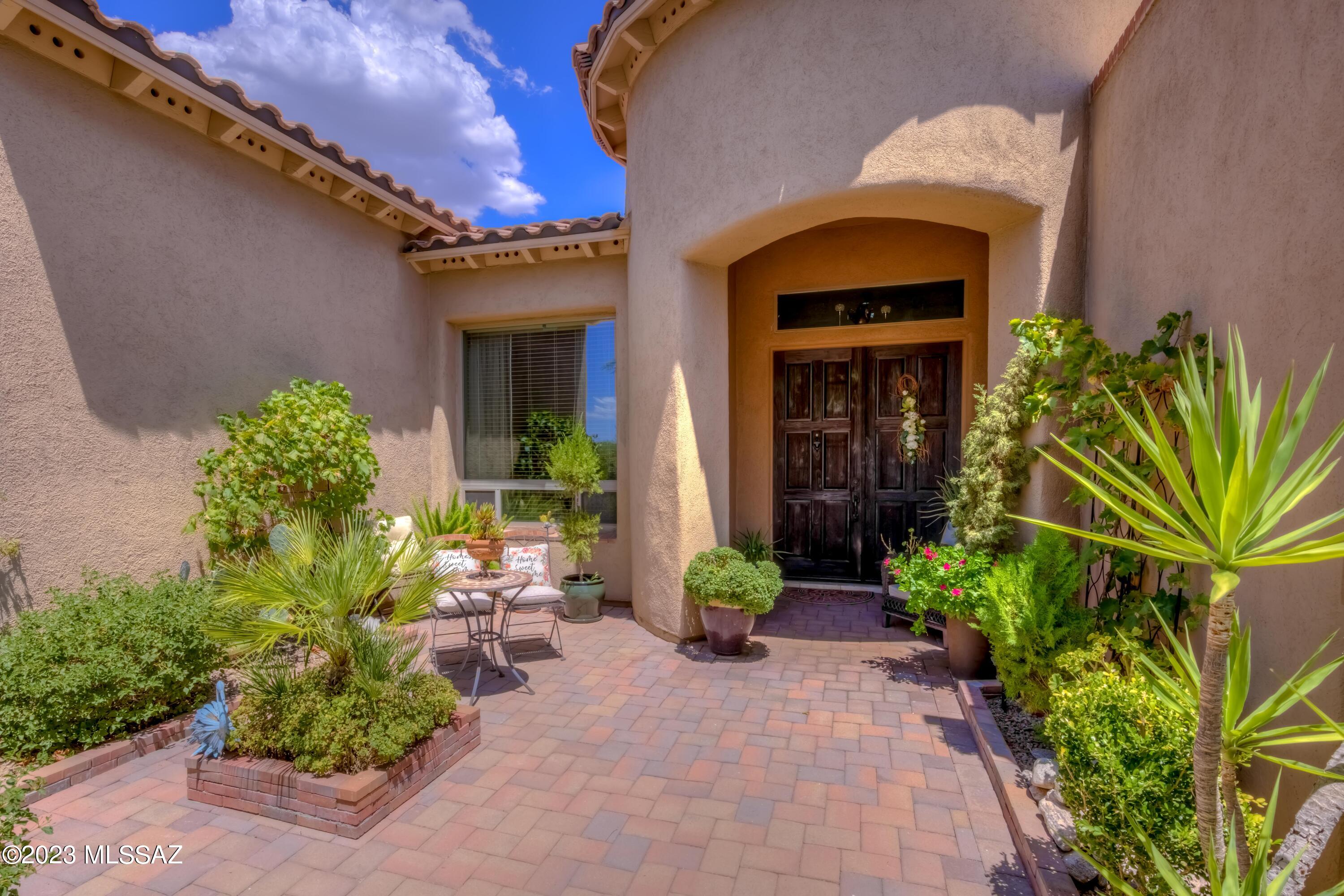 12742 North Yellow Bird Road Oro Valley, AZ 85755 - Photo 5 of 42