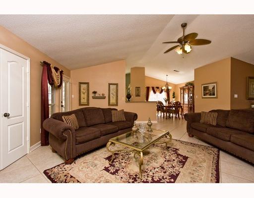 2517 Ridgecrest Road Marrero, LA 70072 - Photo 2 of 12 Gallery Image 2