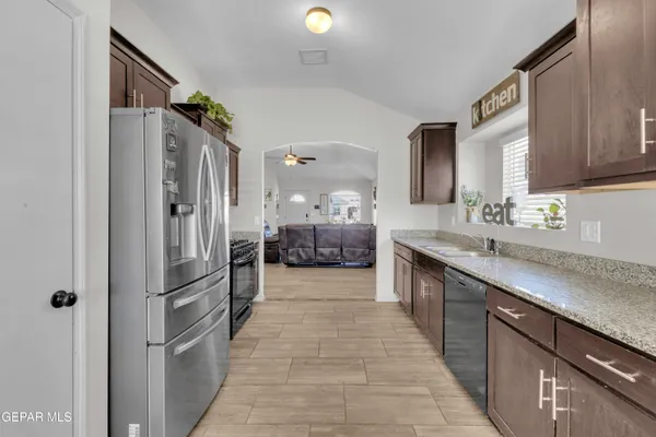 $255,555 | 11056 Gem Valley Road, Socorro, TX 79927