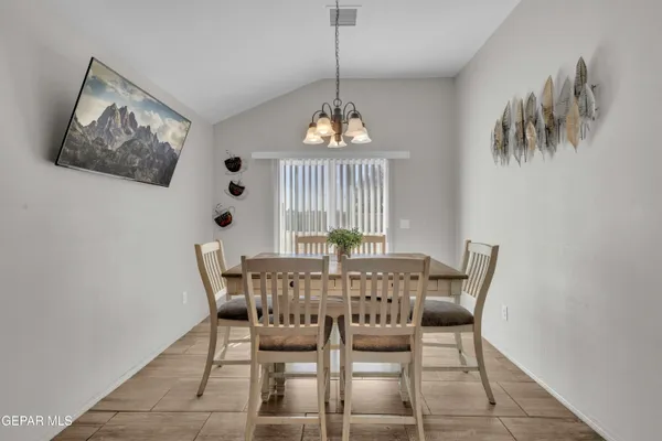 $255,555 | 11056 Gem Valley Road, Socorro, TX 79927