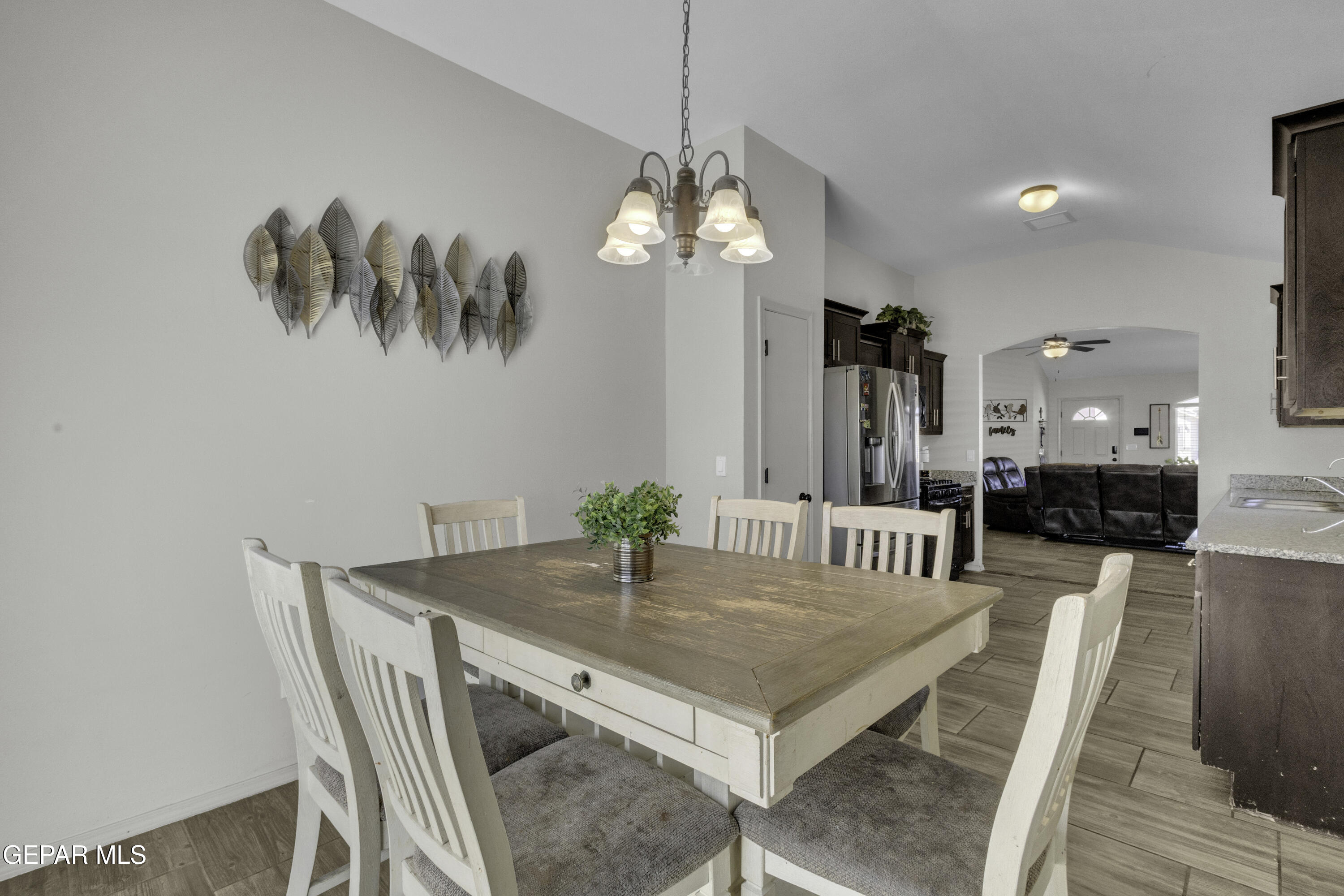 11056 Gem Valley Road Socorro, TX 79927 - Photo 20 of 54 2 (15)