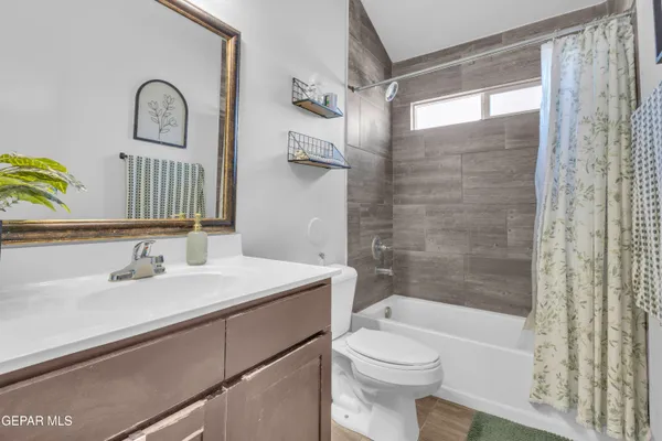 $255,555 | 11056 Gem Valley Road, Socorro, TX 79927