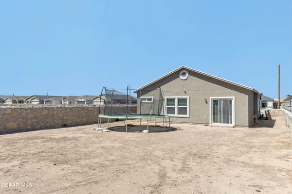 $255,555 | 11056 Gem Valley Road, Socorro, TX 79927