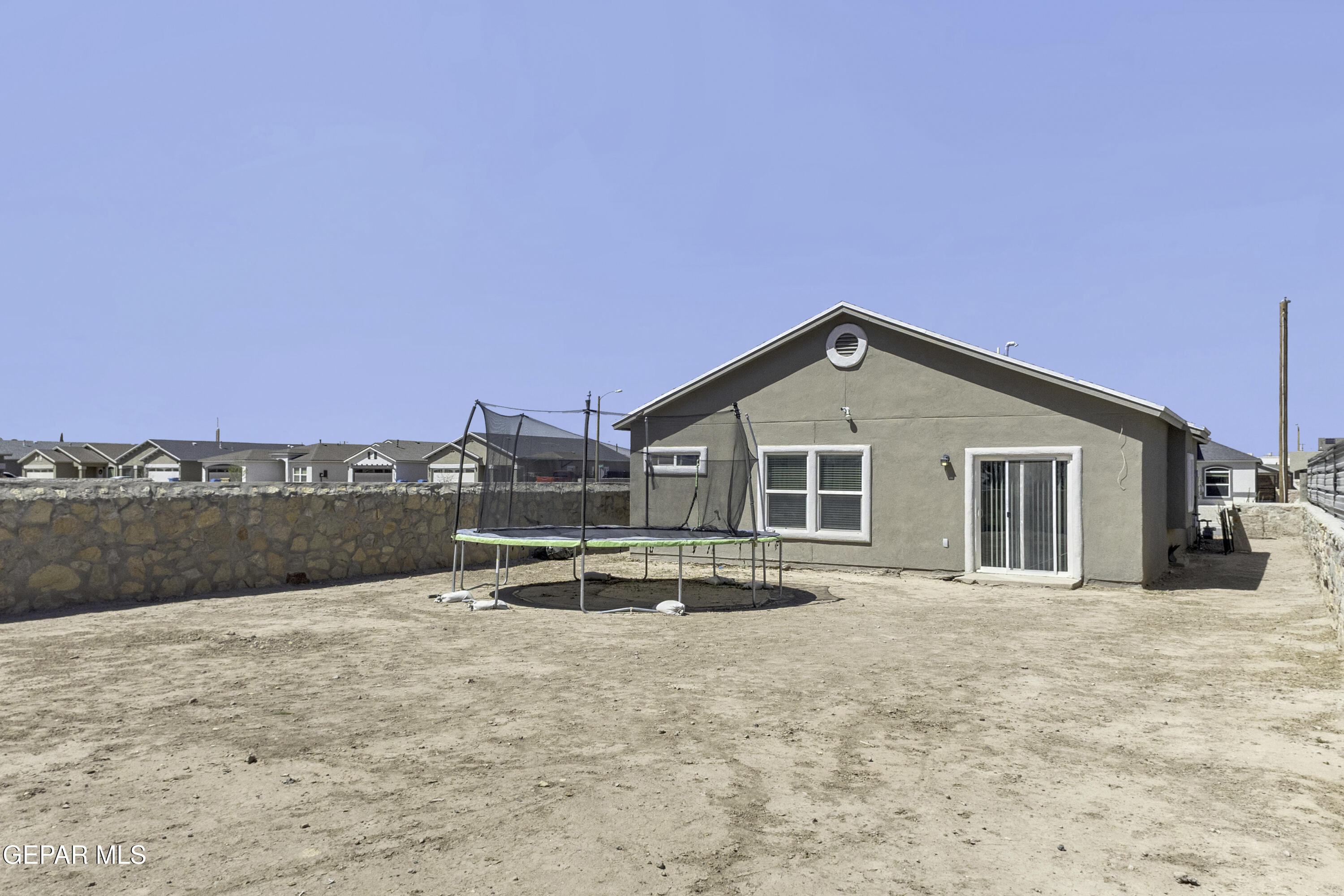 11056 Gem Valley Road Socorro, TX 79927 - Photo 37 of 54 5 (2)