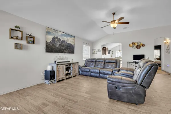 $255,555 | 11056 Gem Valley Road, Socorro, TX 79927