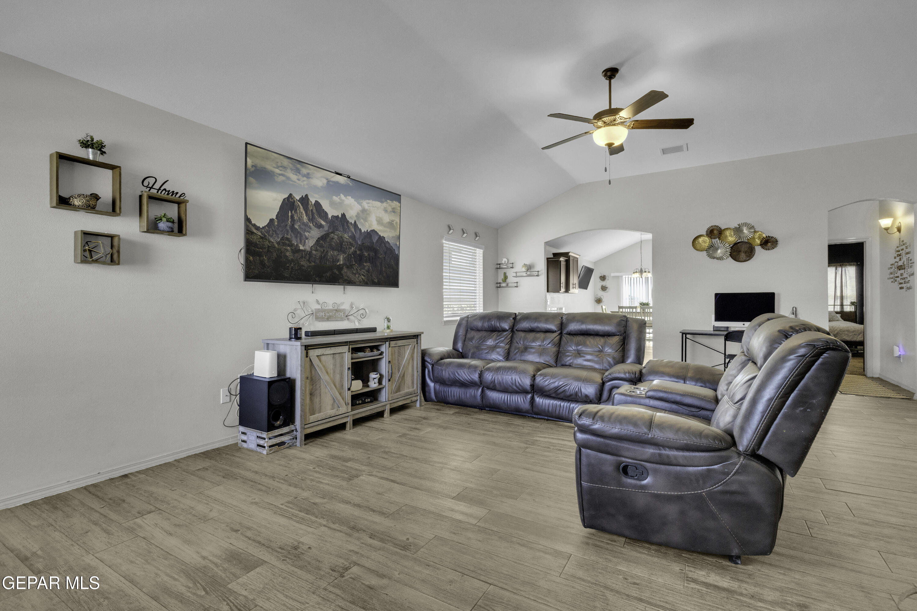 11056 Gem Valley Road Socorro, TX 79927 - Photo 6 of 54 2 (1) (1)