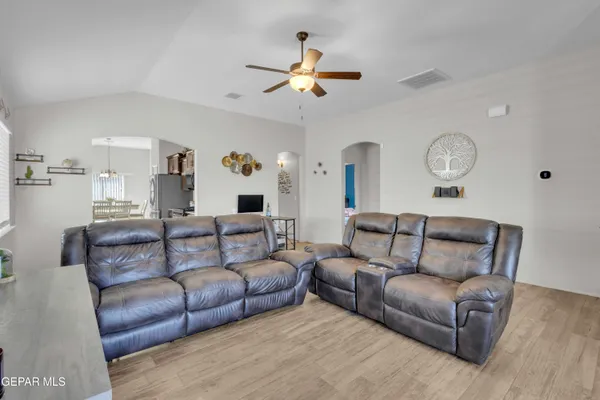 $255,555 | 11056 Gem Valley Road, Socorro, TX 79927