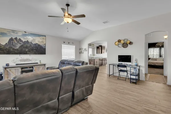 $255,555 | 11056 Gem Valley Road, Socorro, TX 79927