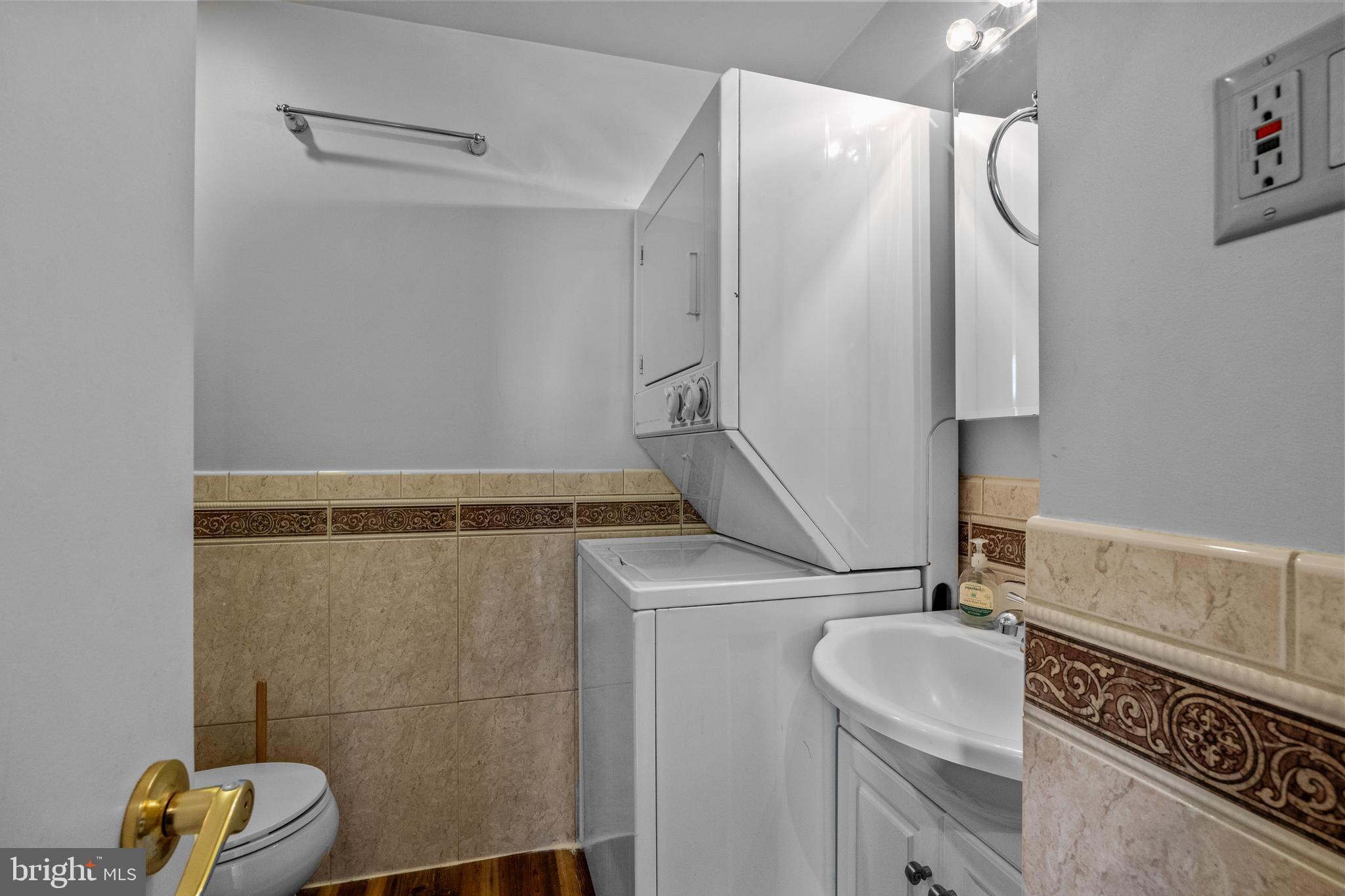 2135 Walnut Street, Unit 1202 Philadelphia, PA 19103 - Photo 17 of 36