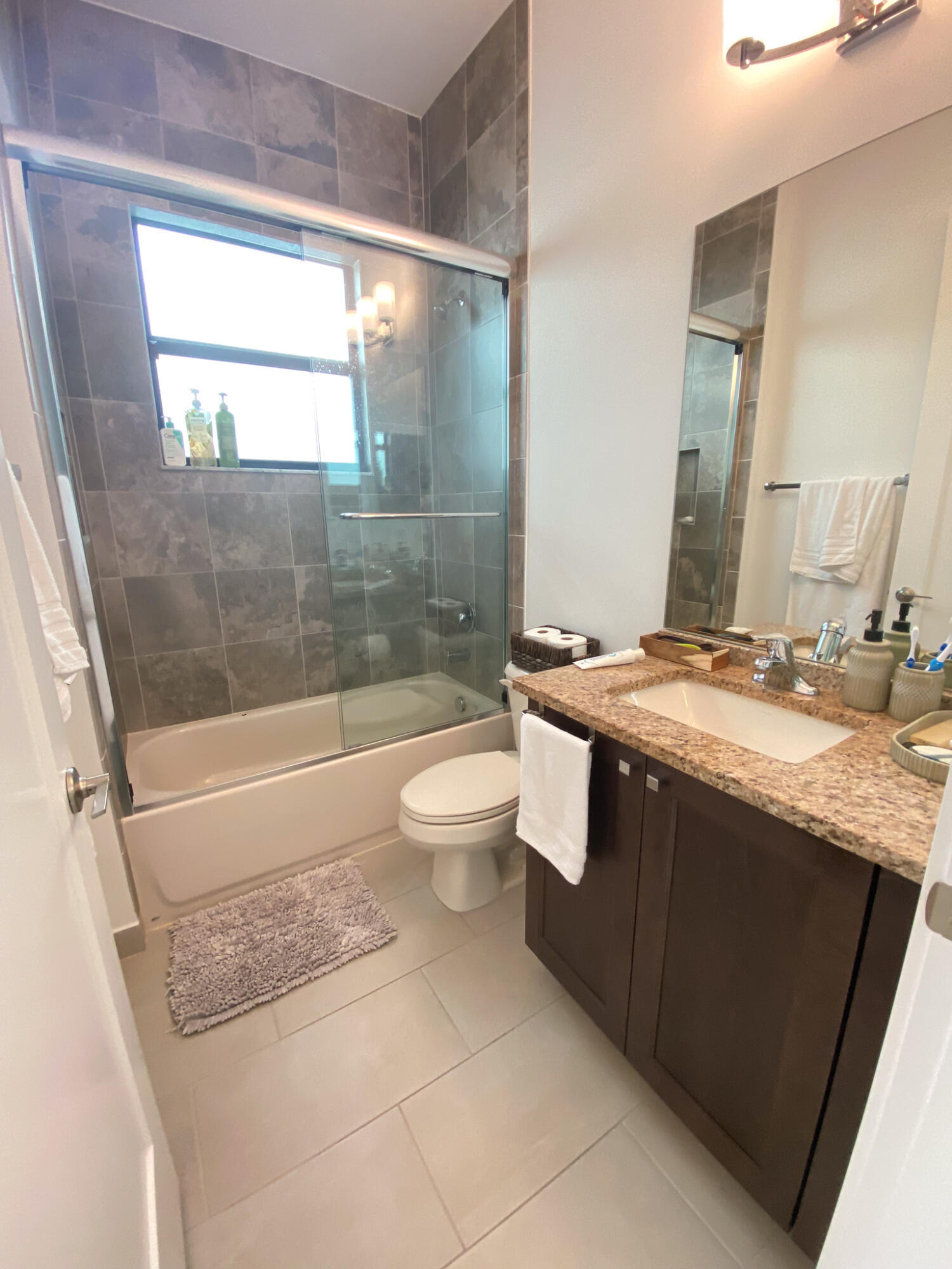 17296 Sea Blossom Way Boca Raton, FL 33496 - Photo 27 of 50 2nd bathroom