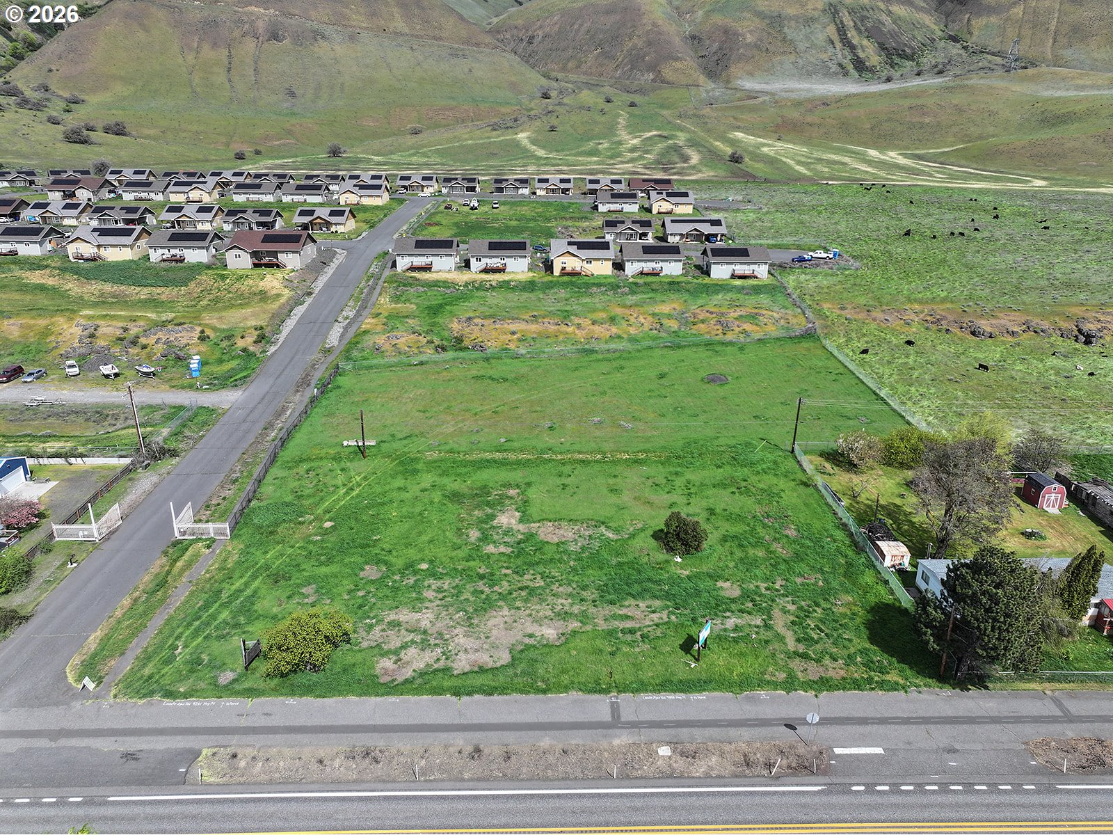 9251 State Route 14 Wishram, WA 98673 - Photo 23 of 30 a view of a city