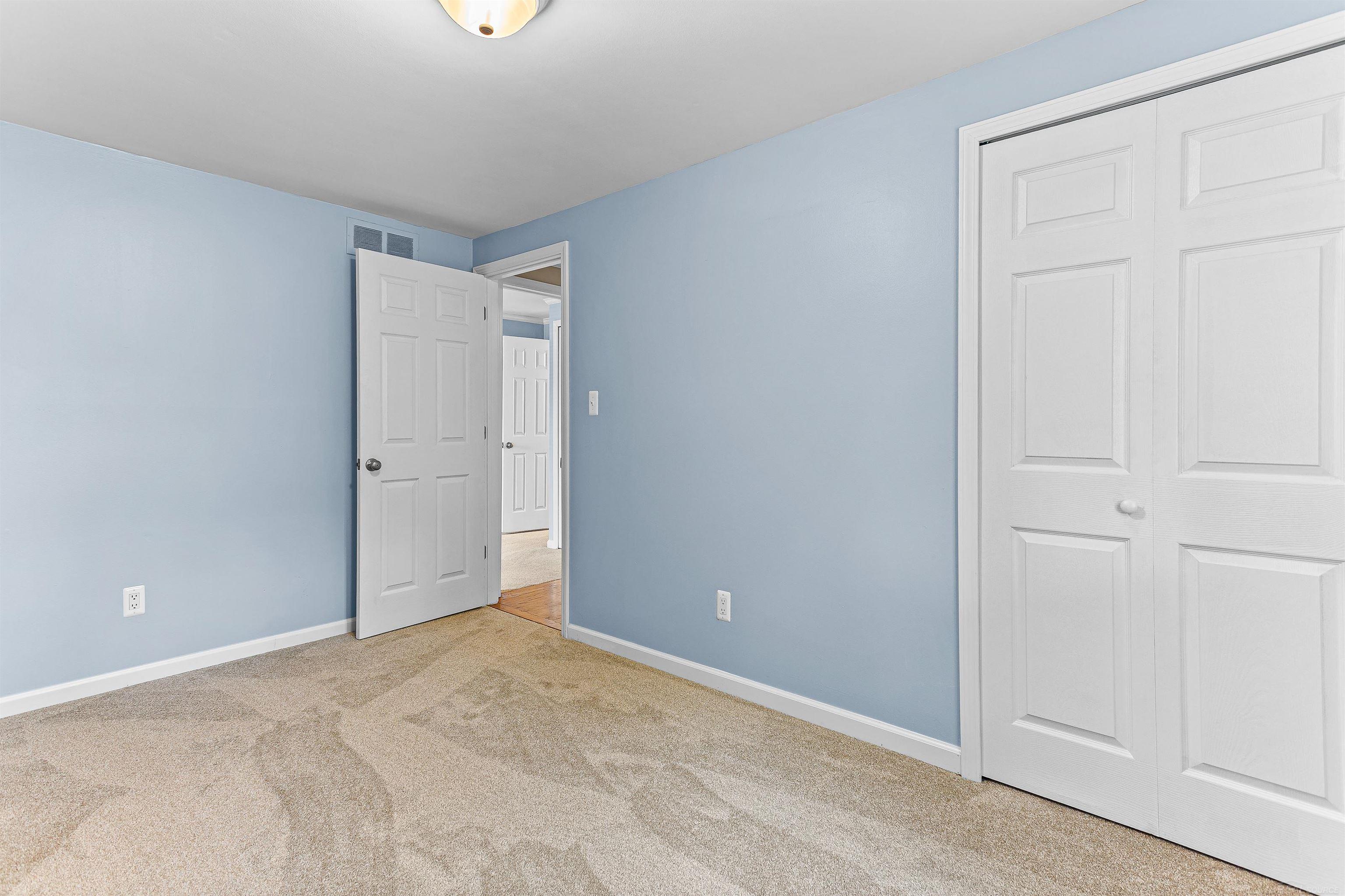 21952 Hall Road Trenton, MI 48183 - Photo 39 of 53 50148012-3b0a4f9c-c947-4036-92e7-20cd4a5539ea.JPG