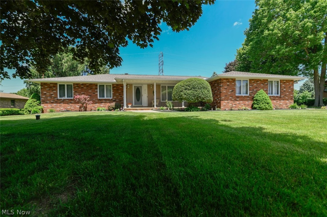 3515 Rustic Lane Uniontown, OH 44685 - Photo 1 of 35 Gallery Image 1