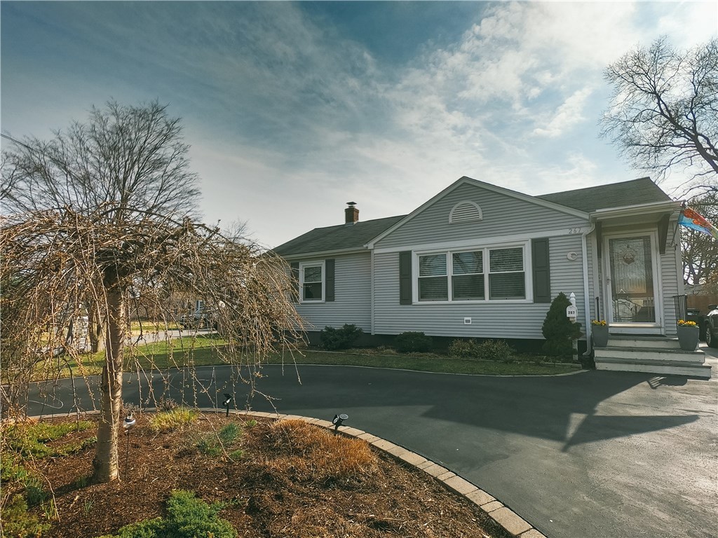 267 Maple Street Warwick, RI 02888 - Photo 1 of 13 Gallery Image 1