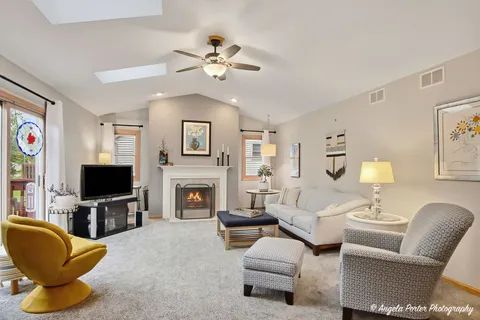 $350,000 | 1642 Wheeler Street, Woodstock, IL 60098