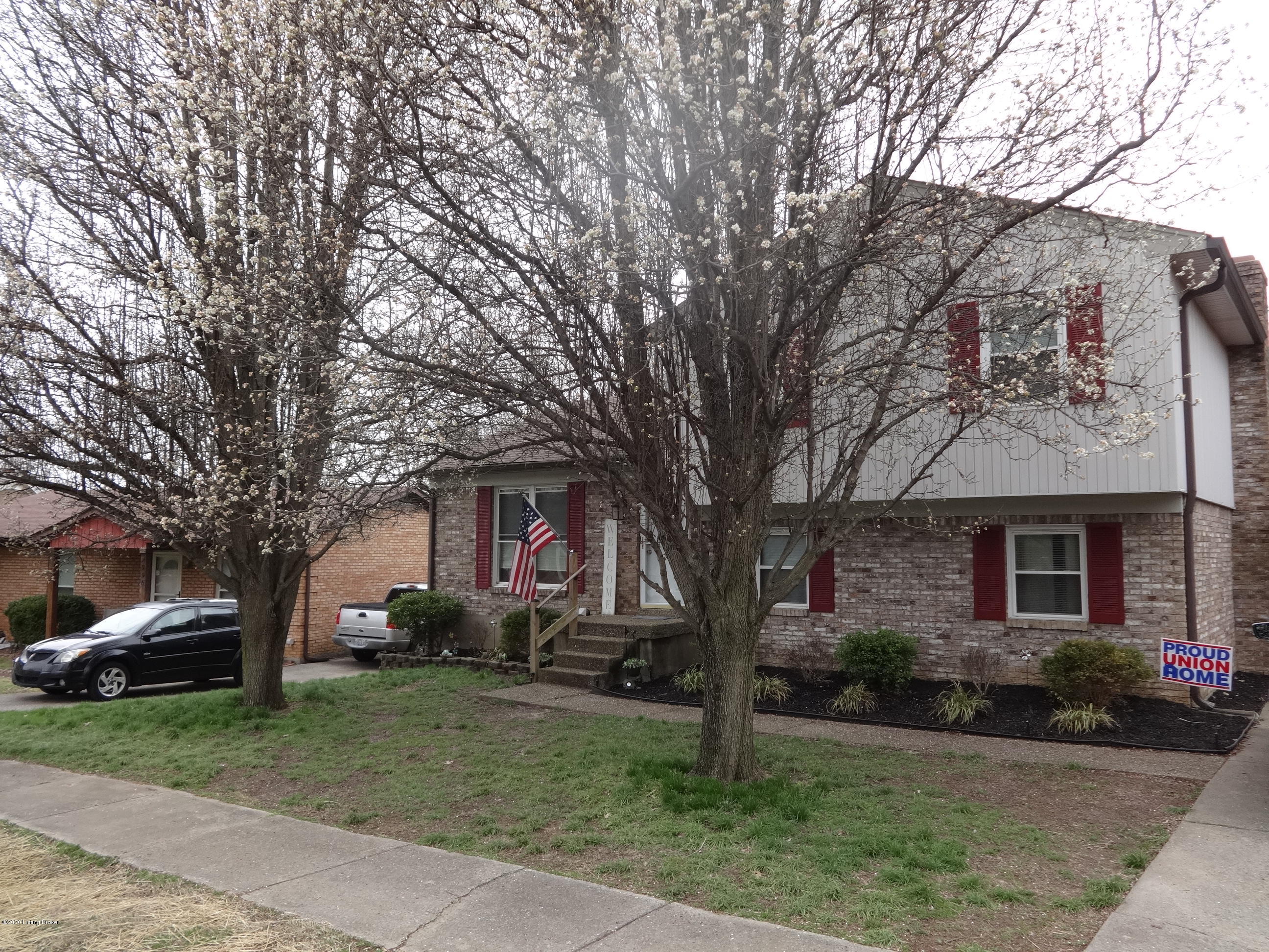 7904 Rochelle Road Louisville, KY 40228 - Photo 2 of 86 DSC00997