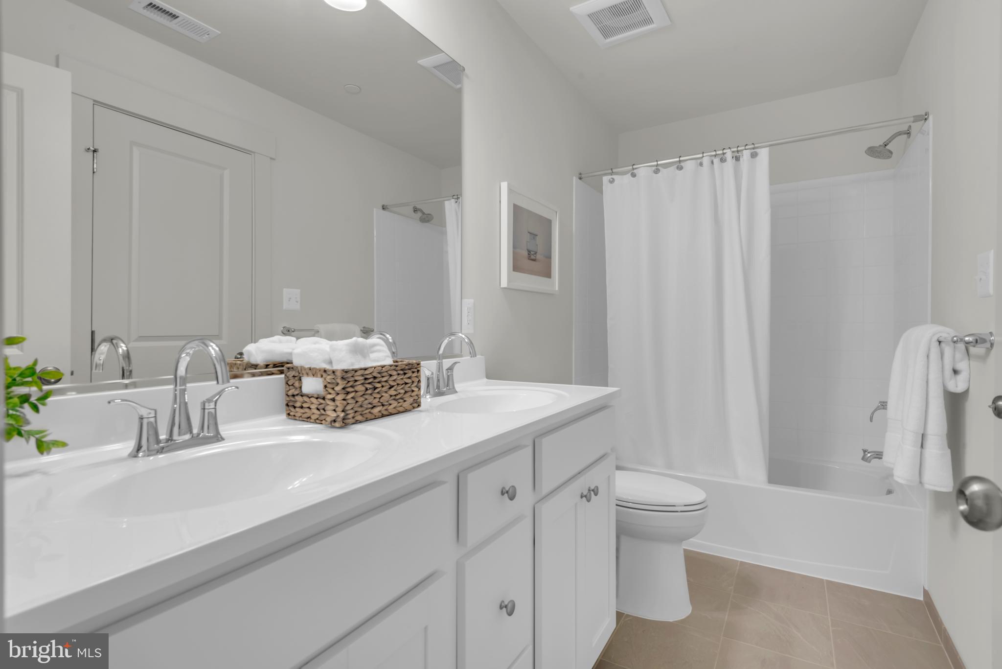 6504 Whitetail Crossing Way Hanover, MD 21076 - Photo 51 of 92 Shared Bath 2