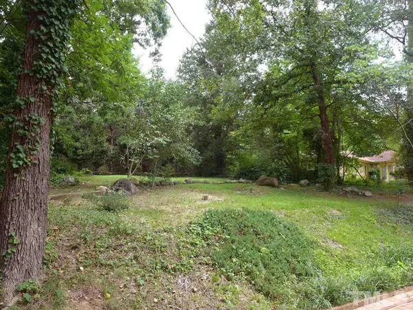 $2,125 | 733 Raleigh Road, Chapel Hill, NC 27514