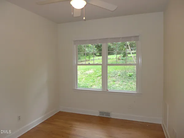 $2,125 | 733 Raleigh Road, Chapel Hill, NC 27514