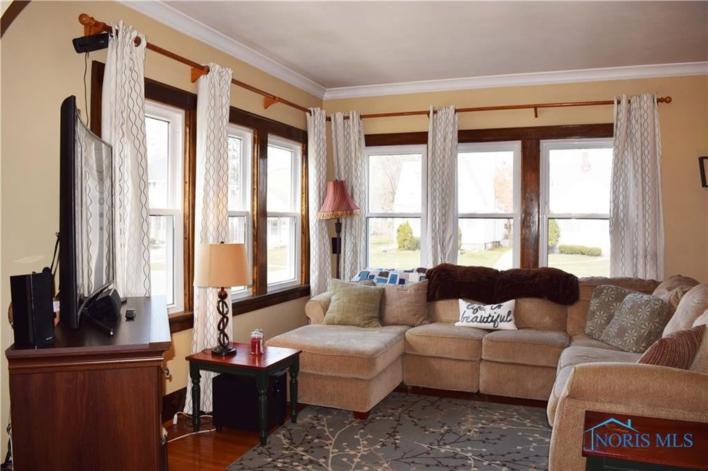 3702 Sherbrooke Road Toledo, OH 43613 - Photo 8 of 30 Gallery Image 8