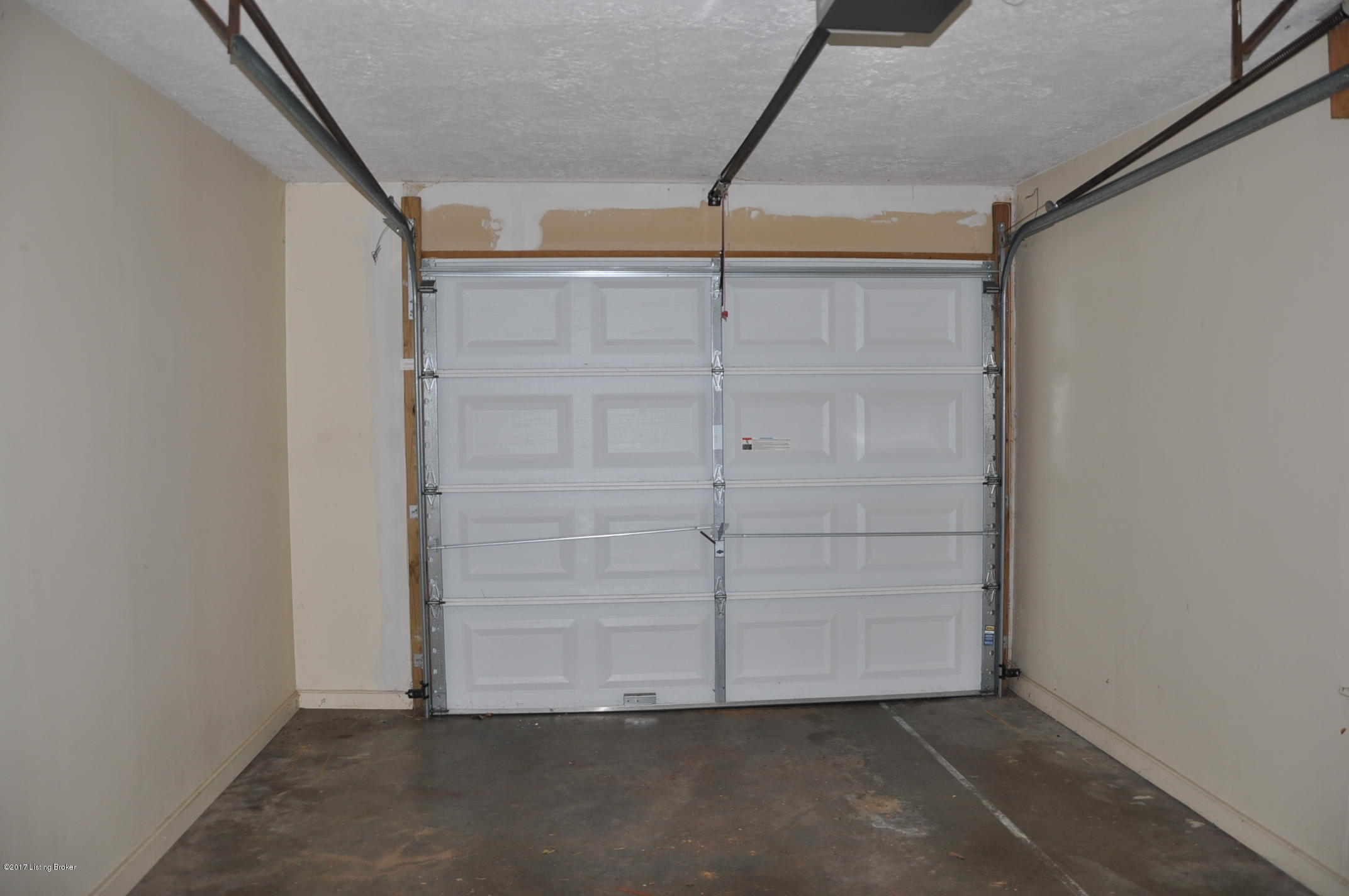 4002 Valley Station Road Louisville, KY 40272 - Photo 31 of 44 1 car attached garage