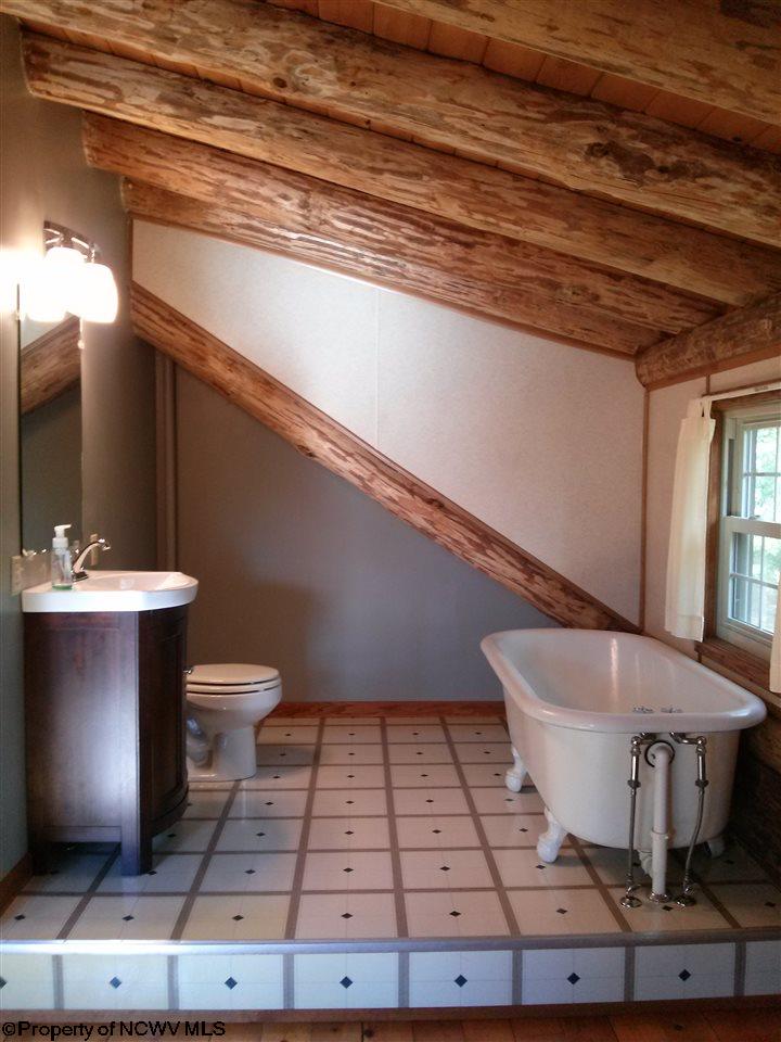 302 Ices Run Road Fairmont, WV 26554 - Photo 8 of 20 Gallery Image 8