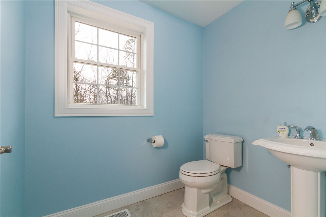 153 Buckeye Brook Road Charlestown, RI 02813 - Photo 14 of 40