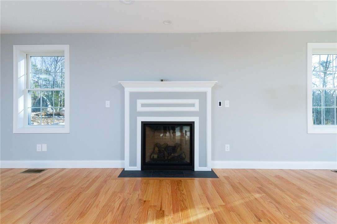153 Buckeye Brook Road Charlestown, RI 02813 - Photo 5 of 40