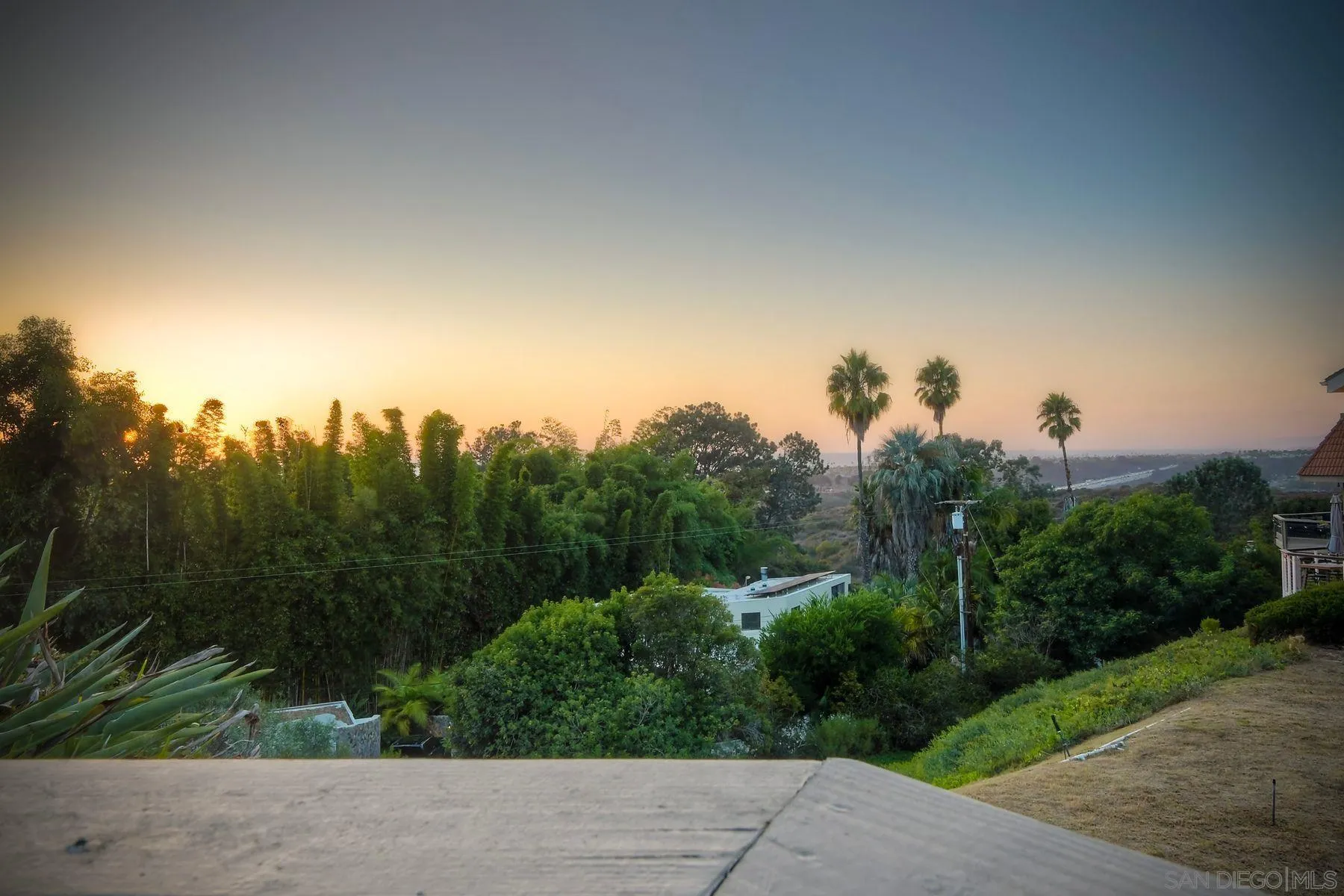 1724 Burgundy Road Encinitas, CA 92024 - Photo 30 of 46