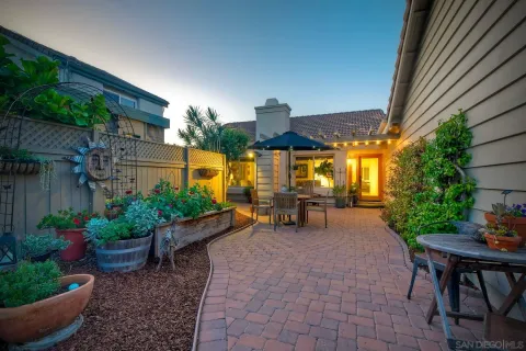 $1,700,000 | 1724 Burgundy Road, Encinitas, CA 92024