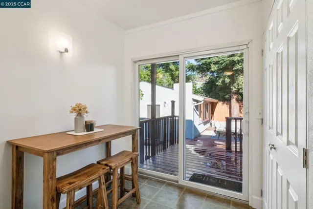 a view of entryway with washer and dryer