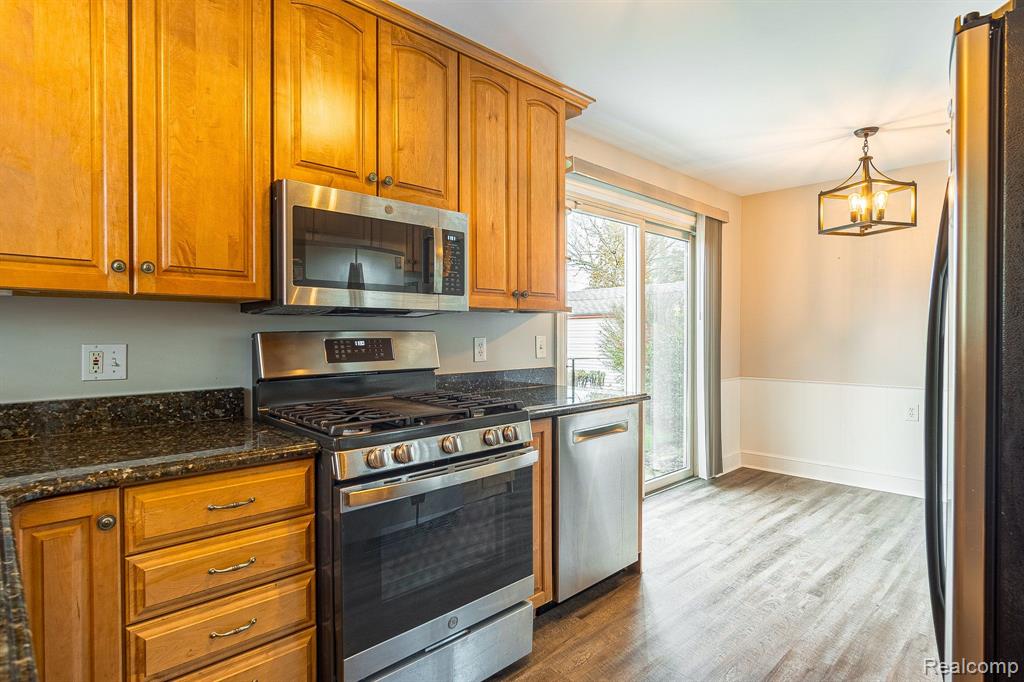 529 Rewold Drive Rochester, MI 48307 - Photo 15 of 34