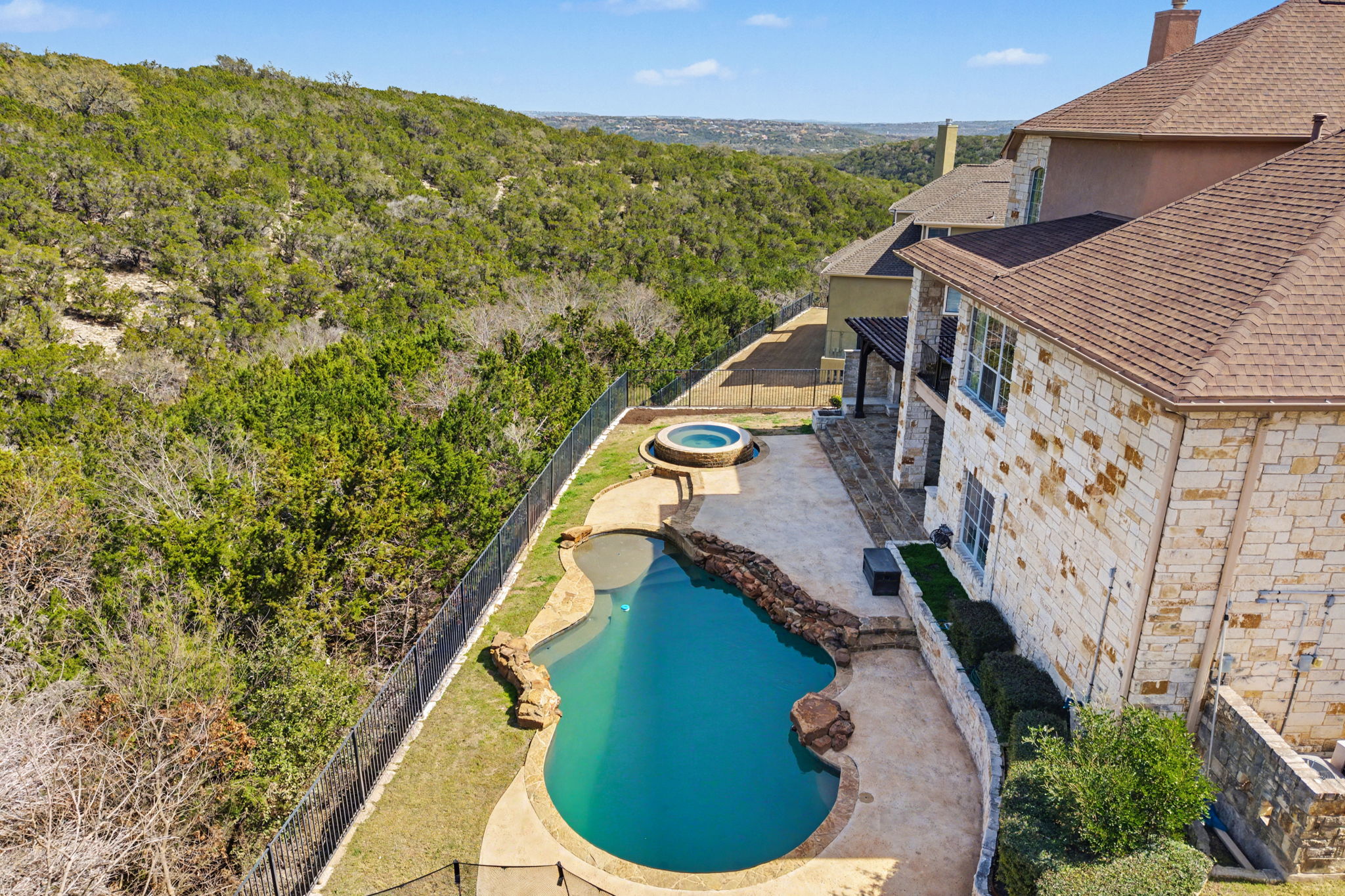 121 Burgess Lane Austin, TX 78738 - Photo 38 of 40