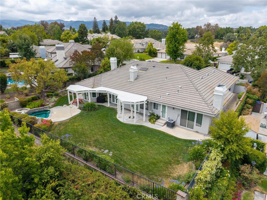26072 Charing Cross Road Valencia, CA 91355 - Photo 57 of 105