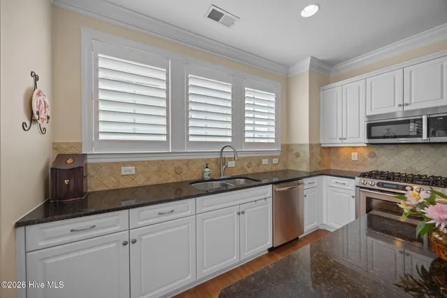 $665,000 | 309 Moss Way, Unit 4103, Washington, NC 27889