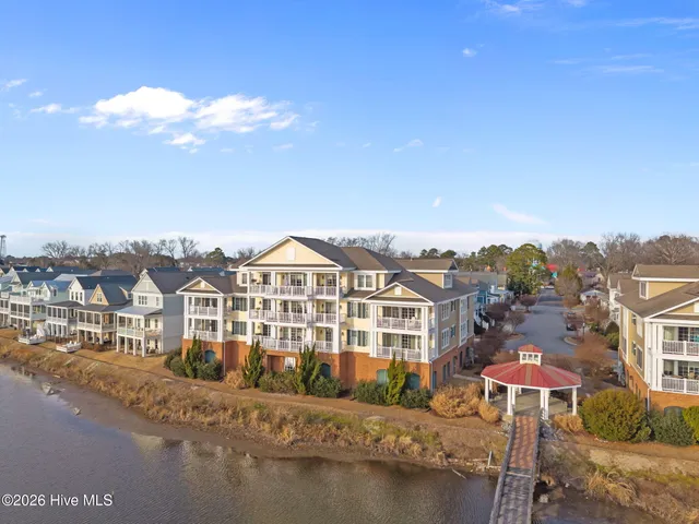$665,000 | 309 Moss Way, Unit 4103, Washington, NC 27889