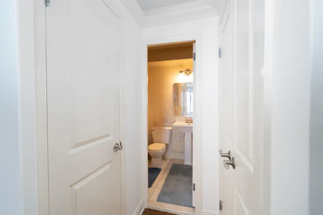 a bathroom with a toilet