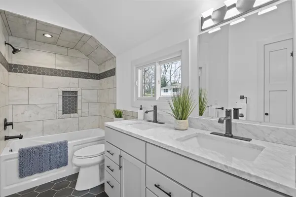 $1,900,000 | 623 Summit Road, Madison, WI 53704