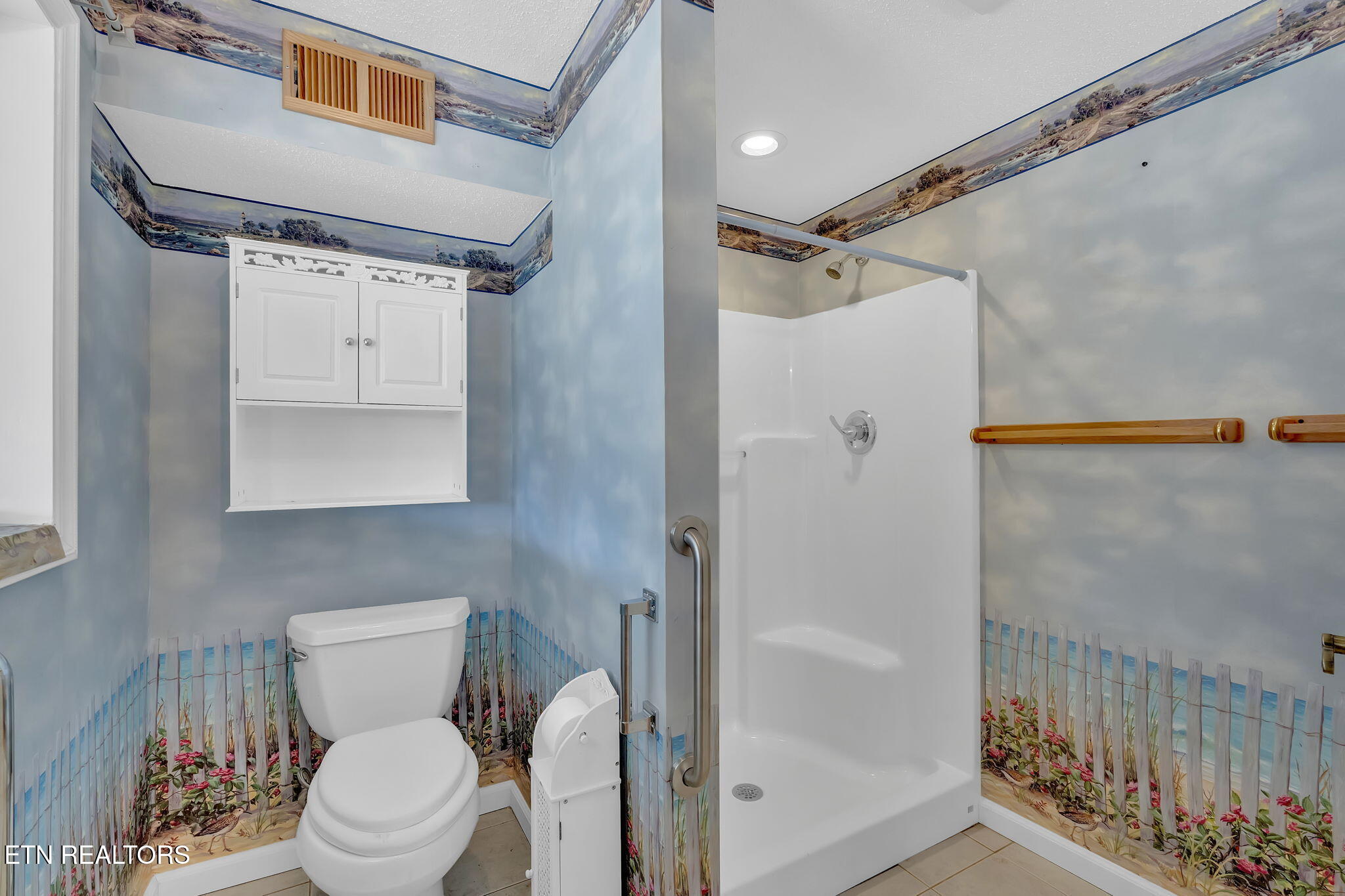 731 Sam Martin Road Dandridge, TN 37725 - Photo 34 of 60 Bathroom