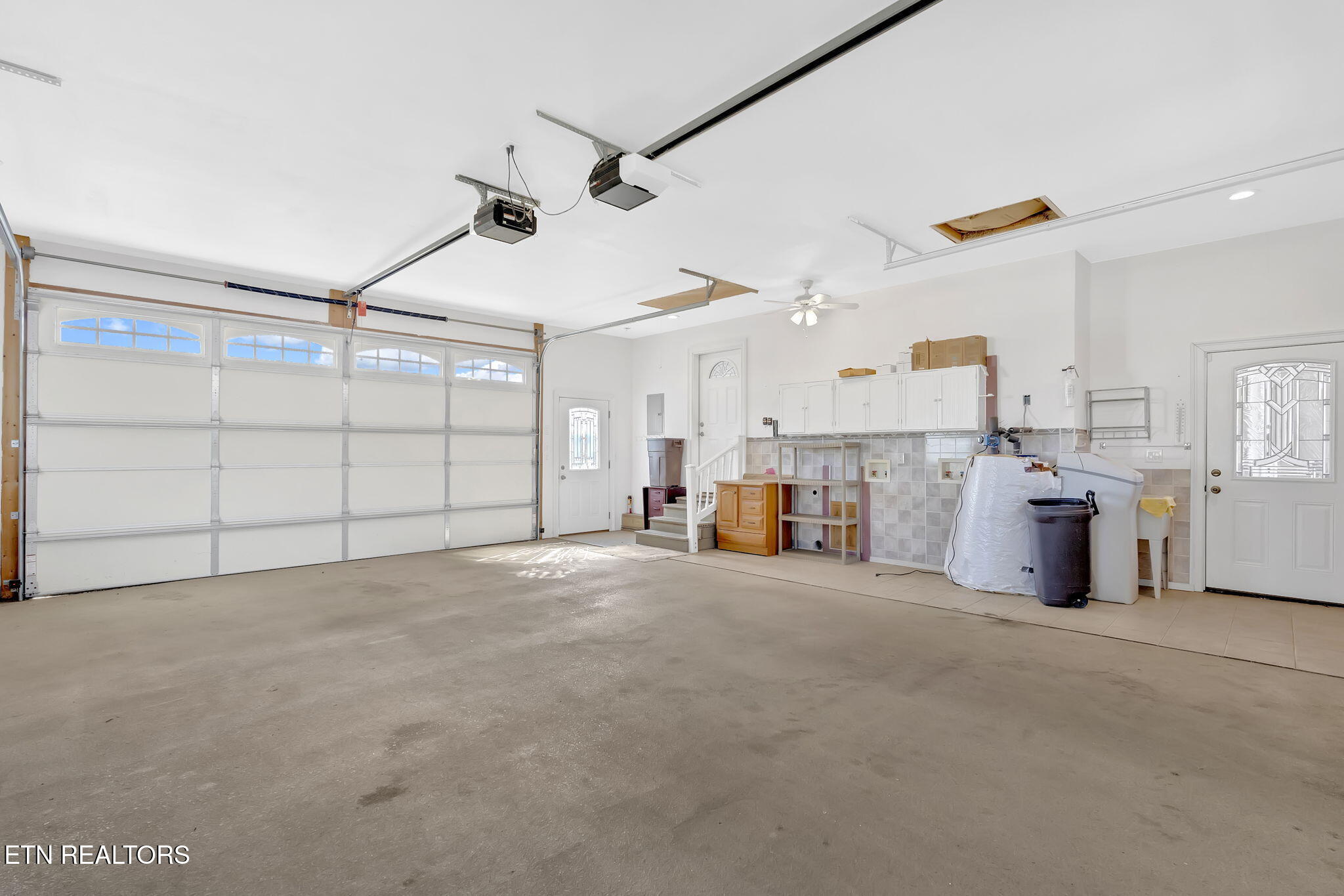 731 Sam Martin Road Dandridge, TN 37725 - Photo 46 of 60 Garage Side 2