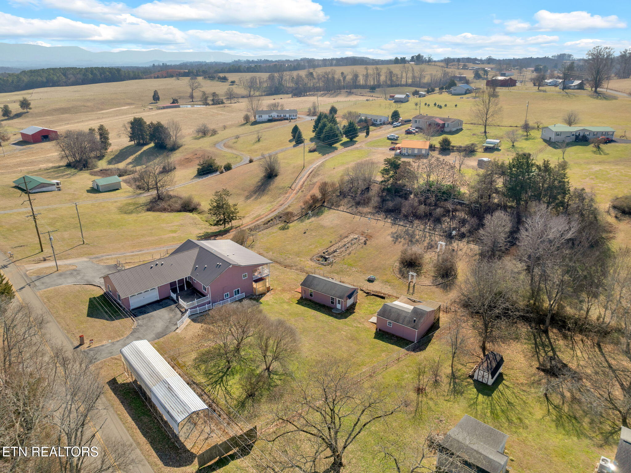 731 Sam Martin Road Dandridge, TN 37725 - Photo 57 of 60 Property