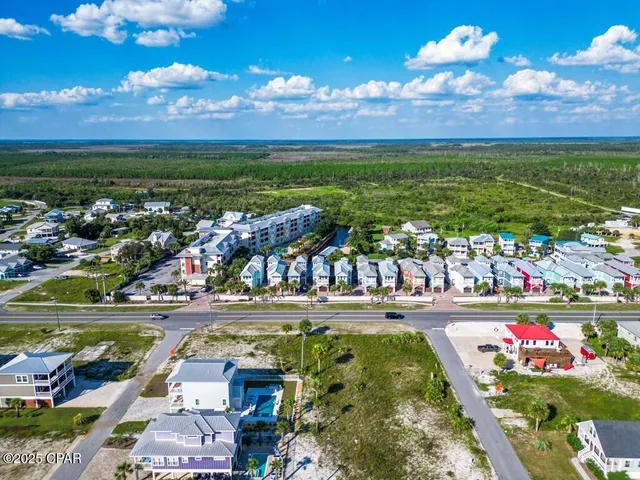 $585,000 | 3300 Highway 98, Unit 305, Mexico Beach, FL 32456