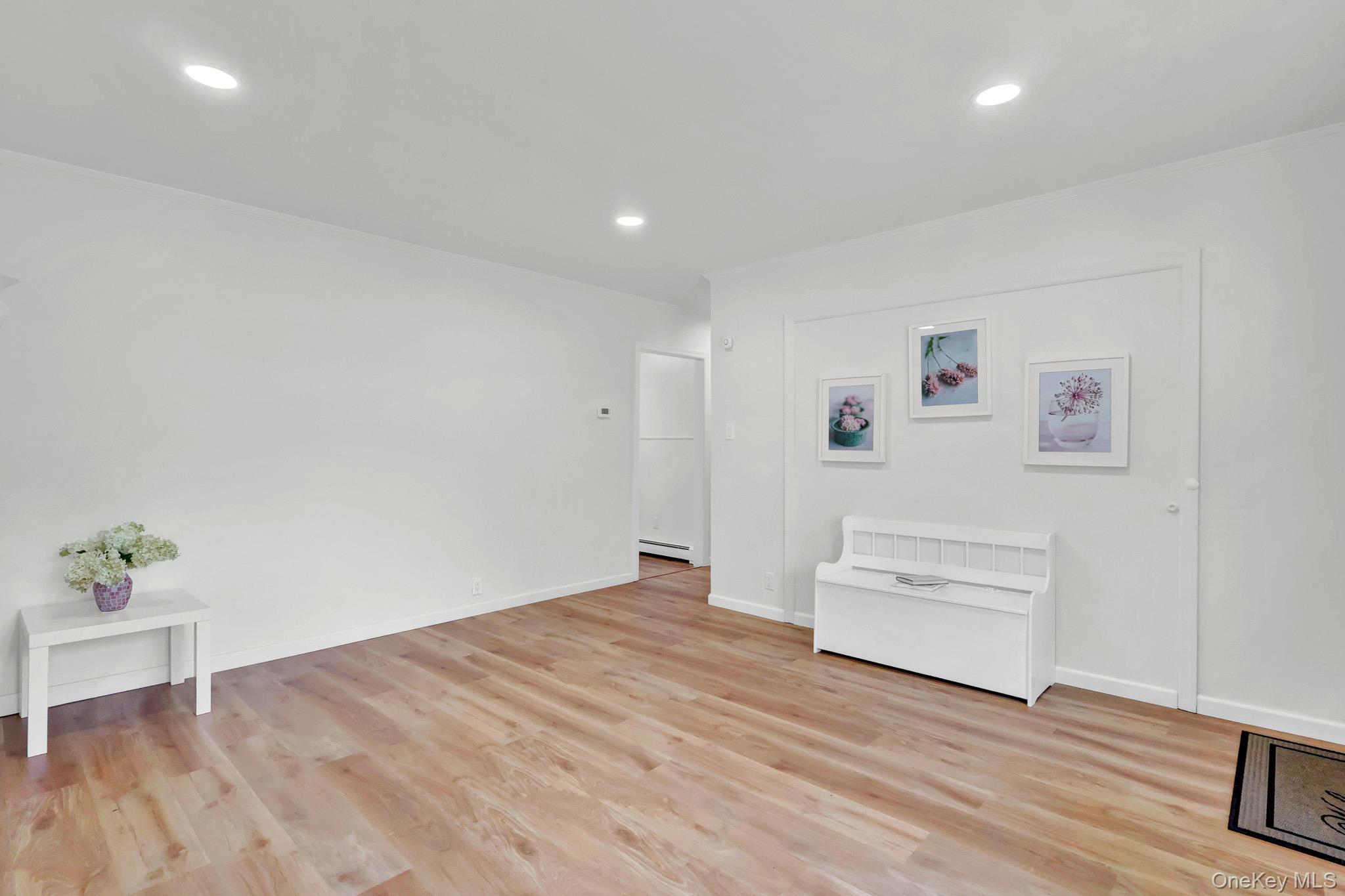 653 Meadow Road Smithtown, NY 11787 - Photo 6 of 34 Gallery Image 6