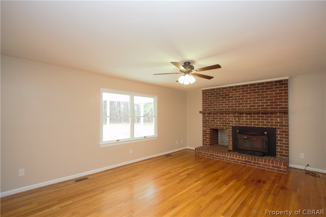 447 Hallieford Road Cobbs Creek, VA 23035 - Photo 3 of 46