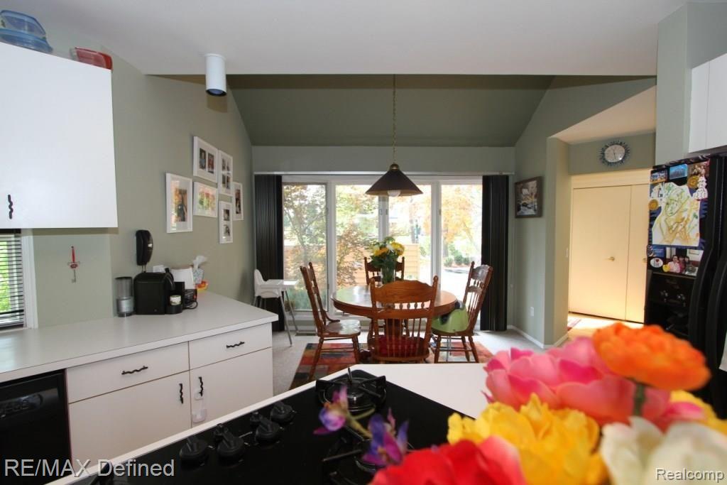 2332 Ulster Road Rochester Hills, MI 48309 - Photo 15 of 38