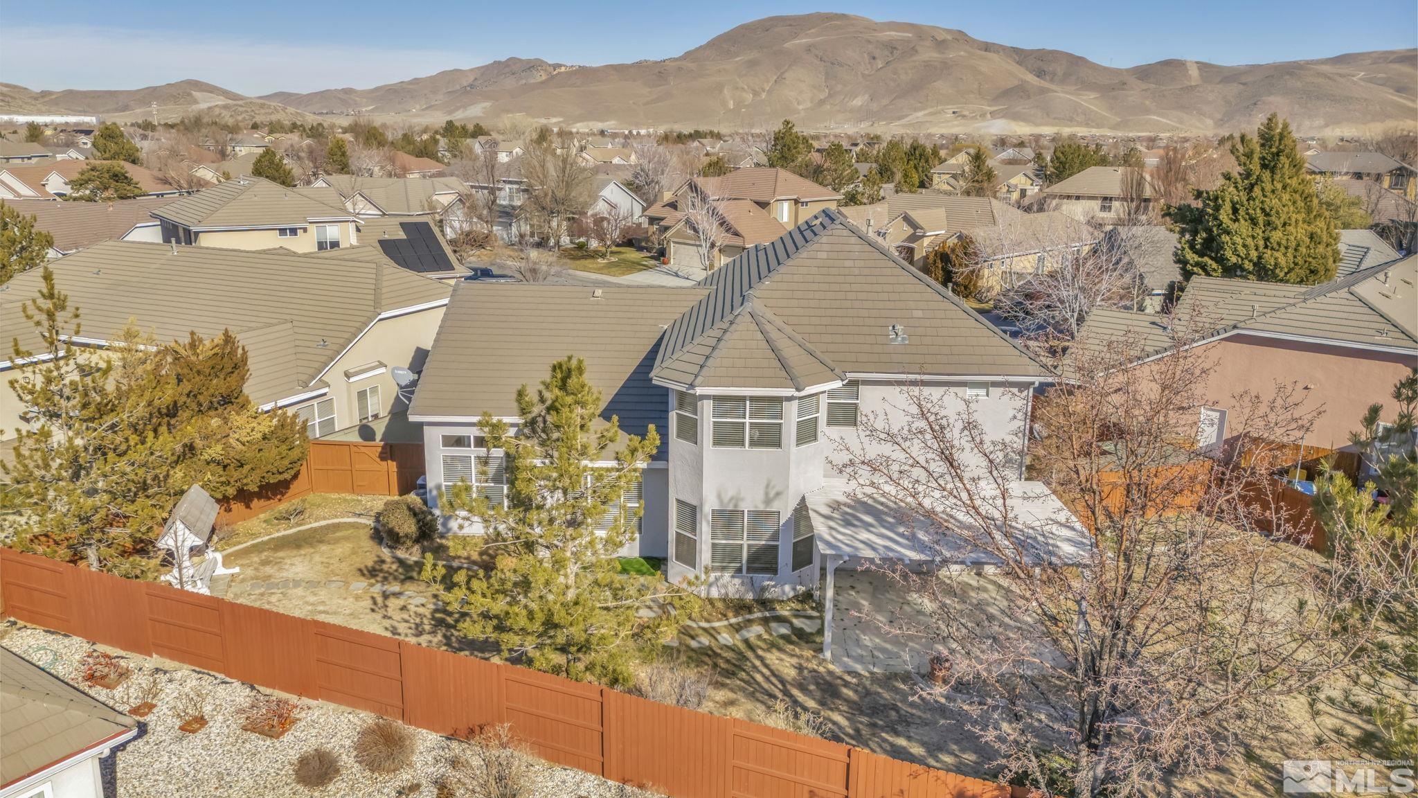 9765 Rolling Rock Court Reno, NV 89521 - Photo 4 of 39