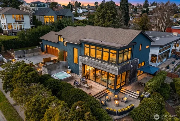 $3,600,000 | 2506 West Halladay Street, Seattle, WA 98199