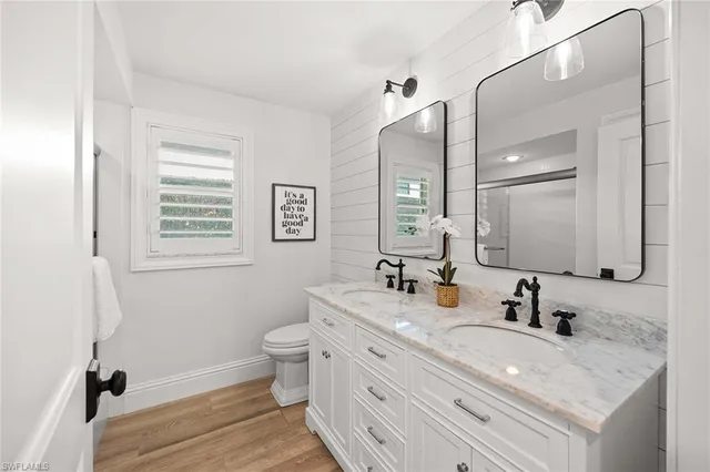 $2,895,000 | 4611 Crayton Road, Naples, FL 34103