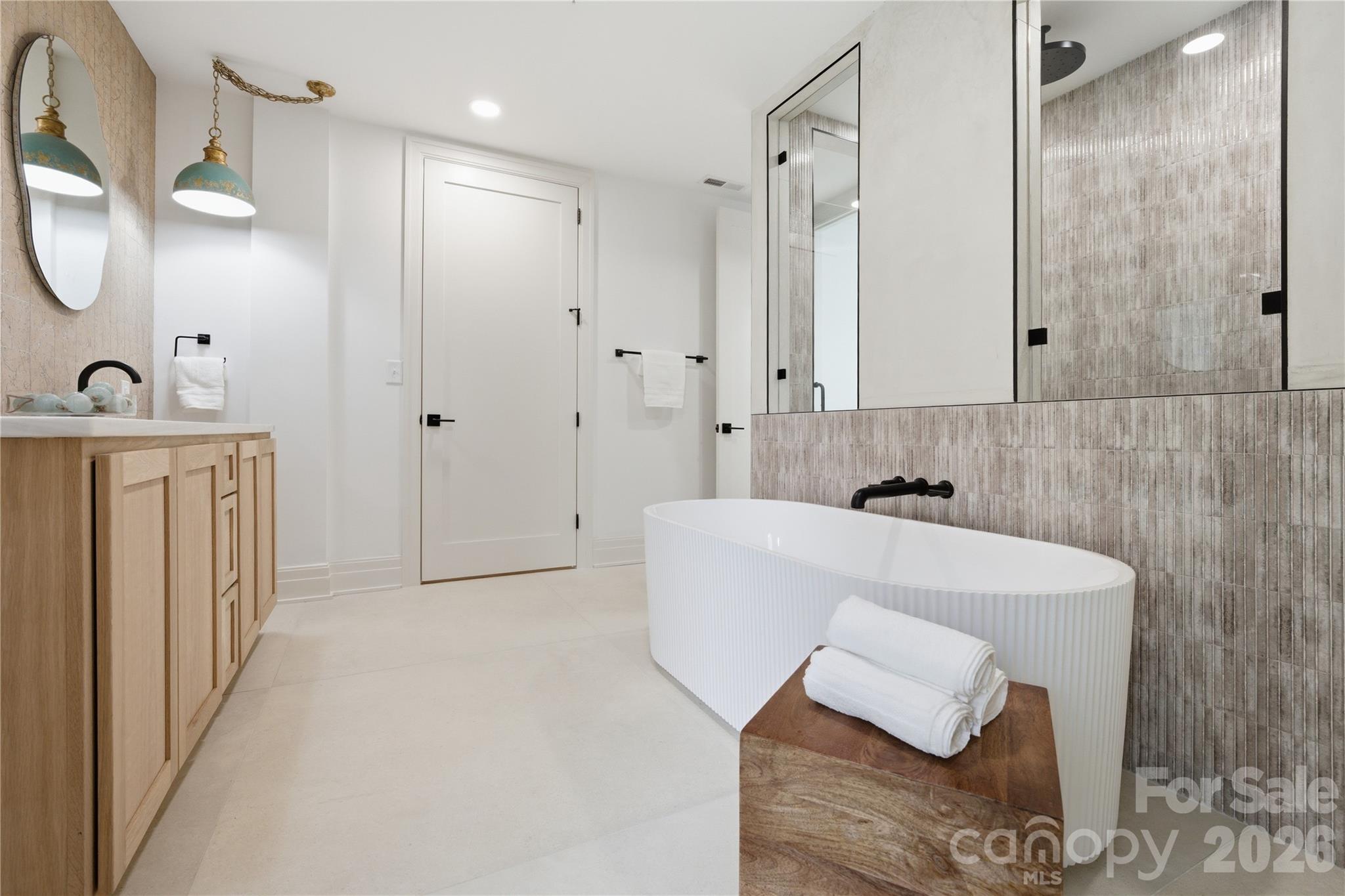 1417 South Wendover Road Charlotte, NC 28211 - Photo 23 of 47 Gallery Image 23