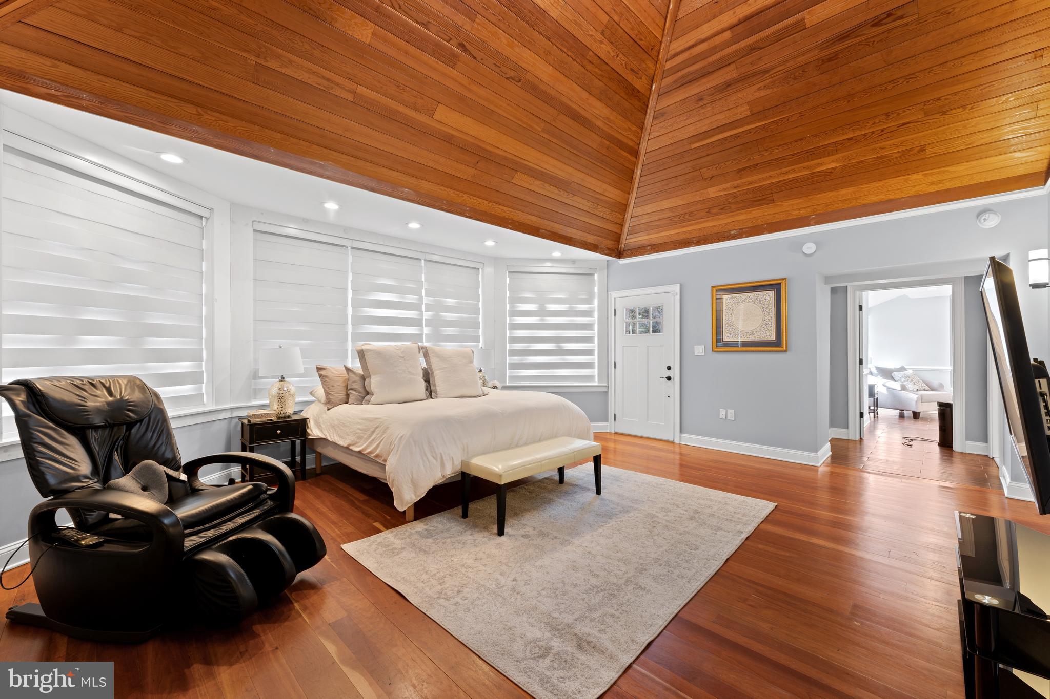 334 Fairhill Road Wynnewood, PA 19096 - Photo 16 of 45 a living room with furniture and wooden floor